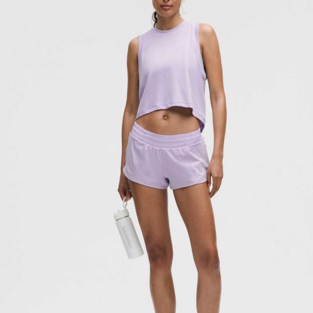 Lululemon Hotty Hot Low-Rise Lined Short 2.5" Size 12 NWT - Lavender Frost